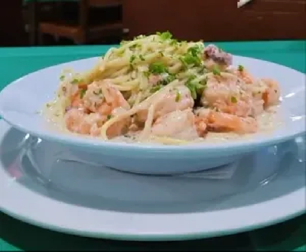 PASTA CON CAMARONES